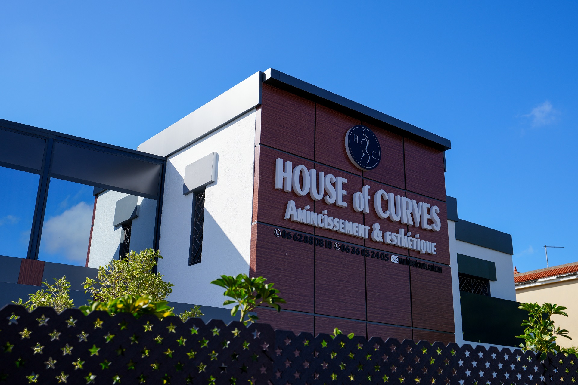 About Us A Propos House Of Curves Centre D amincissement Et D About Us A Propos House Of Curves Centre D amincissement Et D